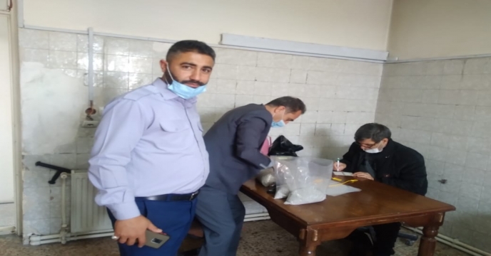 بازدید از انبار مرکزی و انجام عملیات نمونه برداری