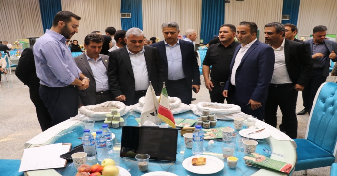 بازدید رییس سازمان جهاد کشاورزی استان آذربایجان غربی از 12 امین همایش آموزشی ترویجی و معرفی سبد کودی شرکت خدمات حمایتی کشاورزی