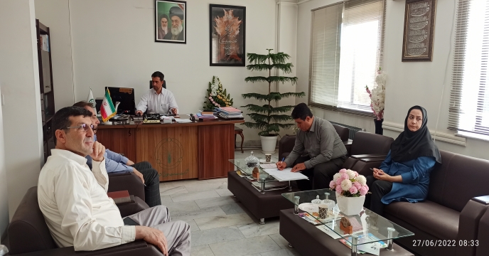 بررسی استعلام بهای کیسه گیری کود فله در شعبه آذربایجان غربی