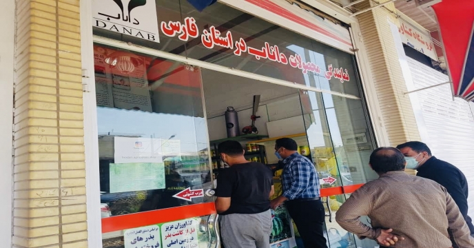 بازدید کارگروه پایش از فروشگاه های عرضه و فروش انواع کودهای کشاورزی در سطح شهر شیراز