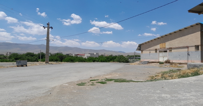 بازدید از انبار کارگزاری کود در منطقه خنداب . روستای آقداش