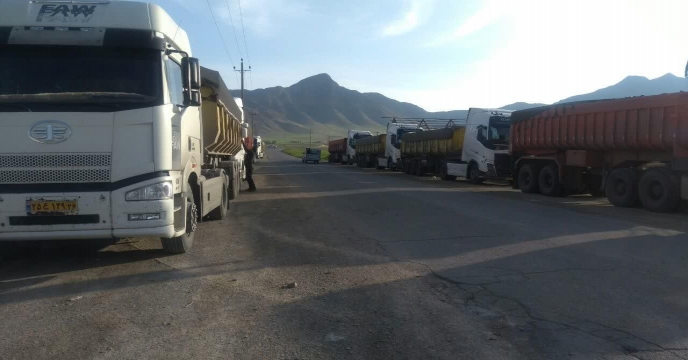 بارگیری و ارسال انواع کود های شیمیایی از انبارهای سازمانی به کارگزاران استان مرکزی	