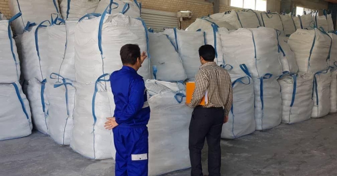 بازدید از پارتهای کود آماده تحویل تولید کارخانه پویا تدبیر فراست ساوه در استان مرکزی – خرداد 1402