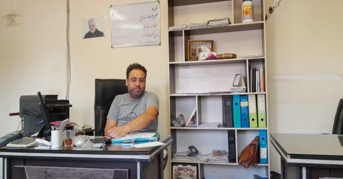 بازدید های دوره ای گروه پایش از کارگزاران توزیع کود شهرستان زرندیه ساوه در استان مرکزی – اواخر مهرماه 1401