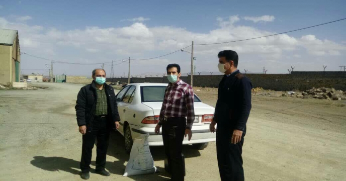 نمونه بردای از کود های تولید داخلی مجتمع انبارهای کود شهید شاملو استان مرکزی