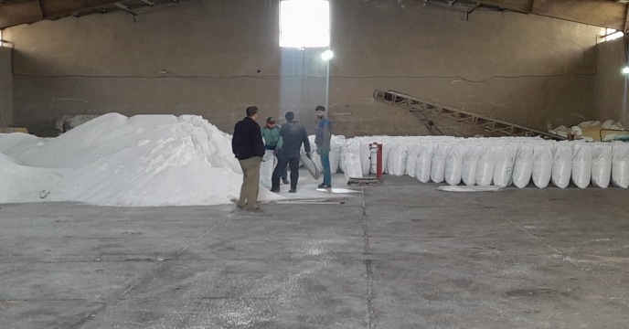 نظارت بر روند کیسه گیری کود های فله کارگزاران شهرستان اراک و حومه- آذر ماه سال 1404