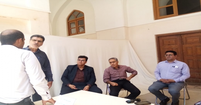 حضور سرپرست شرکت خدمات حمایتی کشاورزی استان یزد در میز خدمت نماز جمعه