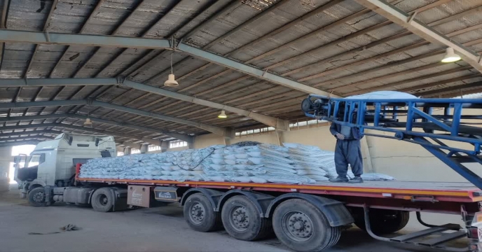 توزیع بیش از 693 تن انواع کودهای کشاورزی برای توزیع به کشاورزان منطقه فراهان - شهرستان فرمهین و حومه