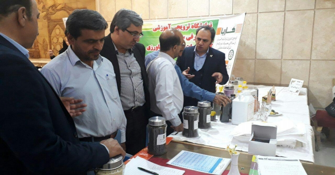 برگزاری همایش آموزشی ترویجی و معرفی محصولات سبد کالای شرکت خدمات حمایتی کشاورزی در استان قم