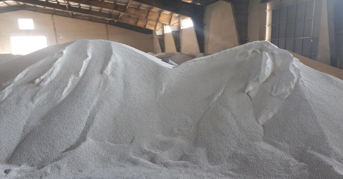 تأمین و توزیع انواع کود های شیمیایی توسط کلیه کارگزاران تحت پوشش درچهار ماهه سال 1399 استان مرکزی