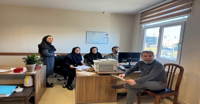 حضور کارشناسان مالی ستاد 