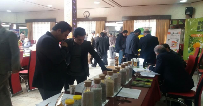 برگزاری دومین همایش یک روزه آموزشی ترویجی و معرفی سبد محصولات کودی با هدف حمایت از تولید ملی و افزایش سبد محصولات کودی استان مرکزی مورخ 98/09/10 در تالار خانه معلم شهر اراک