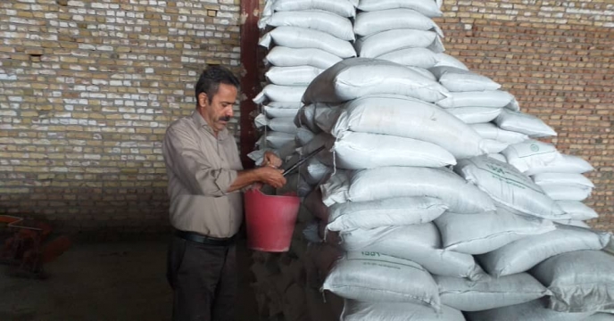 نمونه برداری از کودهای شیمیایی دی آمونیوم فسفات