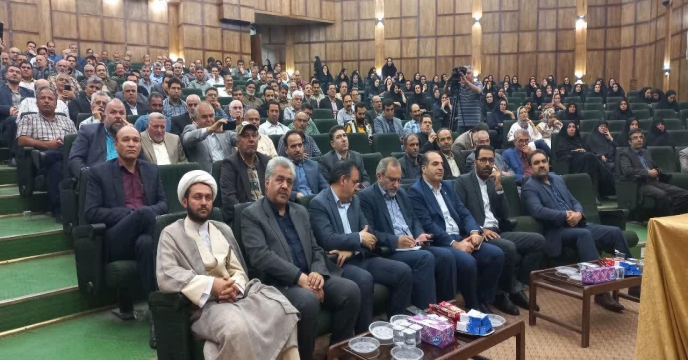 برگزاری همایش تجلیل از تولیدکنندگان برتر و نمونه بخش کشاورزی به مناسبت هفته جهاد کشاورزی در استان مرکزی- خرداد ماه 1402