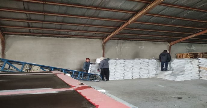 توزیع انواع کود های کشاورزی یارانه ای شهرستان خمین و حومه در 12 ماهه سال 1403 – استان مرکزی 