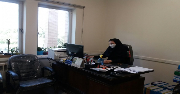 ضرورت استفاده از ماسک توسط کارکنان شرکت خدمات حمایتی کشاورز ی استان مرکزی