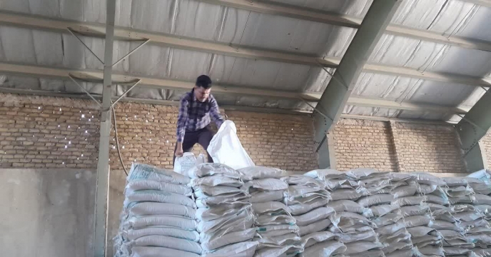 نمونه بردای مجدد از کود سولفات پتاسیم پودری تولید داخلی . انبارهای استان مرکزی