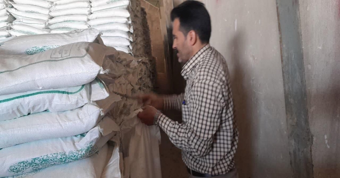 نمونه بردای مجدد از کود سولفات پتاسیم پودری تولید داخلی . انبارهای استان مرکزی