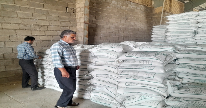 عملیات نمونه برداری از کود سولفات پتاسیم پودری تولید داخلی ساوه – استان مرکزی تیر ماه 1403