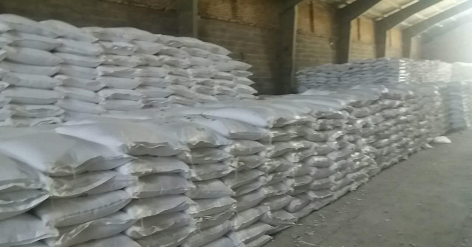 تدارک و ارسال کودهای اوره ، سولفات پتاسیم ، سوپرفسفات تریپل به شهرستان کمیجان