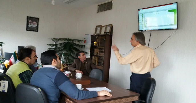 جلسه هم اندیشی مدیریت و همکاران شرکت خدمات حمایتی کشاورزی استان مرکزی مورخ 98/10/28 جهت ارتقاء و بهتر شدن طرح پایش