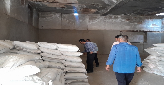 بازدید کارگروه پایش از کارگزاران کود شهرستان اراک و بررسی صدور حواله های الکترونیکی 