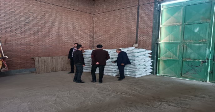 گشت مشترک در راستای رصد و پایش مستمر مواد کودی از شهرستان بام وصفی آباد