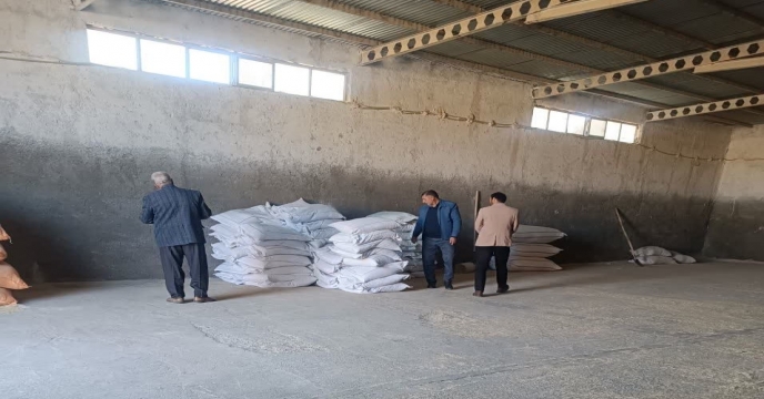 بازدید کار گروه پایش استان از انبار کارگزاران شهرستان سربیشه