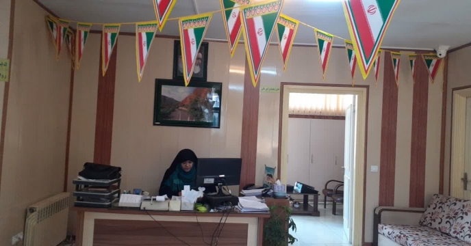 آذین بندی ونصب بنر و پارچه نوشته در محل شرکت خدمات حمایتی کشاورزی استان تهران در ایام دهه فجر