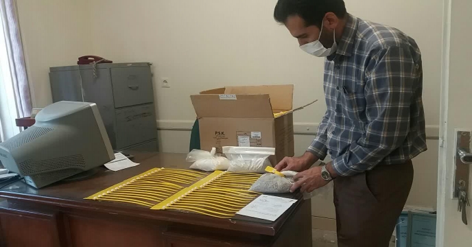 استفاده از پلمپهای جدید دارای شماره سریال برای بسته بندی ، کودهای نمونه برداری شده توسط واحد نمونه برداری استان مرکزی