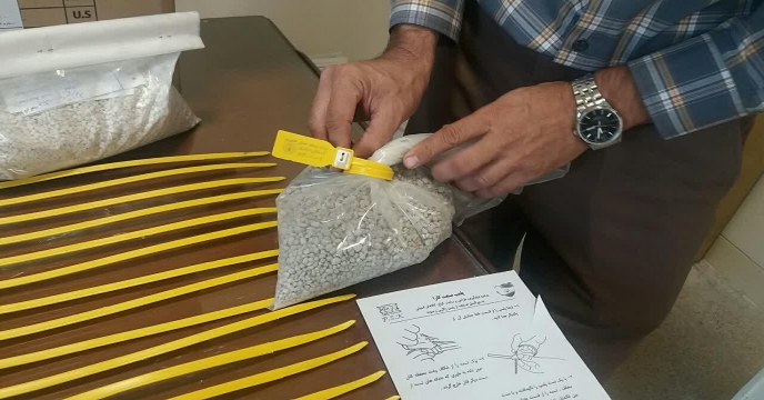 استفاده از پلمپهای جدید دارای شماره سریال برای بسته بندی ، کودهای نمونه برداری شده توسط واحد نمونه برداری استان مرکزی