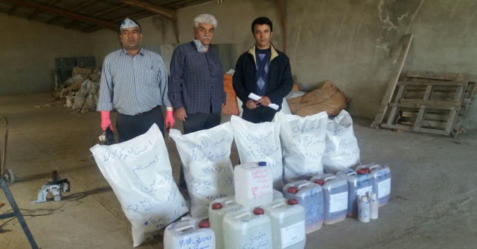 عملیات بازسازی و توزین و تعویض ظروف سموم سنواتی تاریخ منقضی و غیر قابل مصرف جهت امحاء و ارسال به مجتمع شیمیایی آبیک در انبار علی آباد استان مرکزی دیماه 1398