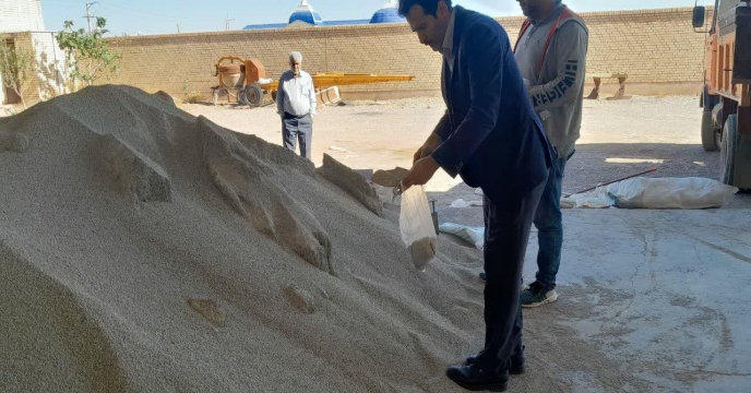 نمونه برداری از 600 تن کود سوپر فسفات تریپل فله در انبارهای کود استان مرکزی – آبانماه 1402 