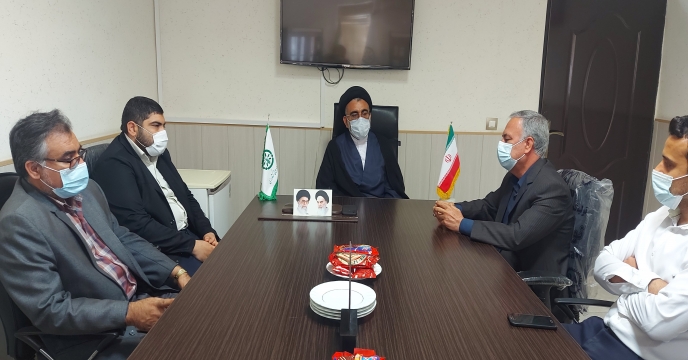 حضور مسئول حوزه نمايندگى ولی فقیه در سازمان جهاد کشاورزی استان درشركت خدمات حمايتى كشاورزى استان و ديدار با مدیر و کارکنان شرکت