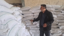 از محموله 200 تنی کود سوپرفسفات ساده در انبار سازمانی نمونه برداری شد