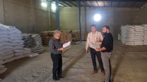 نظارت و کنترل اکیپ پایش شرکت خدمات حمایتی کشاورزی استان از انبار کارگزاری در شهرستان بوئین زهرا استان قزوین