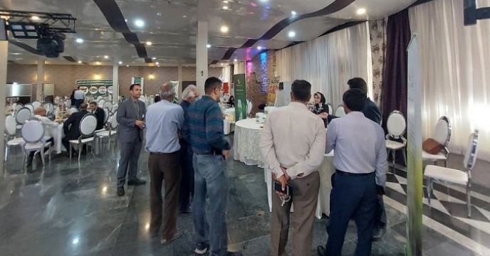 حضور 18 تولید کننده کود ( 5 شرکت دانش بنیان ) در همایش استان البرز