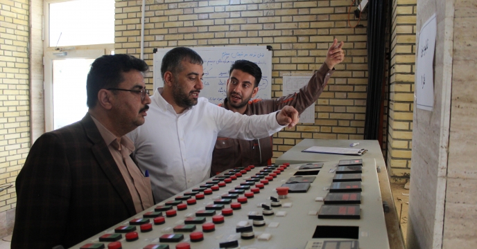 بازدید مدیر شرکت خدمات حمایتی کشاورزی استان یزد از خط تولید کود سولفات پتاسیم در کارخانه توسعه گستر کویر ابرکوه