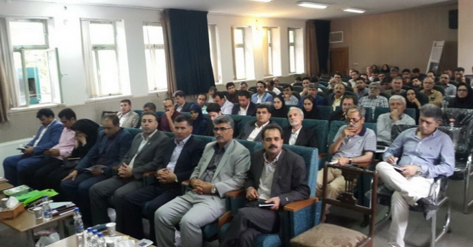 گردهمایی آموزشی تولید كنندگان كودهای غیر تكلیفی و كارگزاران در مشهد 