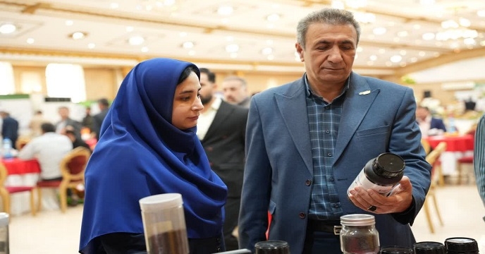 رییس مرکز تحقیقات کشاورزی خوزستان در نوزدهمین همایش آموزشی و ترویجی سبد کودی کشور تاکید کرد:  مصرف متعادل نهاده‌های کودی، کلید رشد پایدار و اقتصادی محصولات کشاورزی