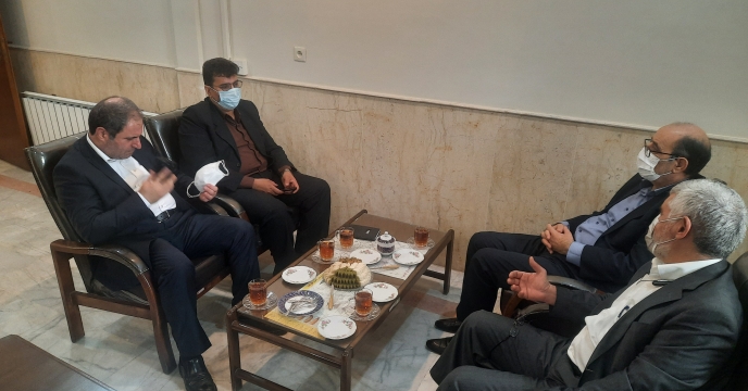 جلسه مدیران سابق و جدید شرکت خدمات حمایتی کشاورزی استان یزد با اعضای هیئت مدیره