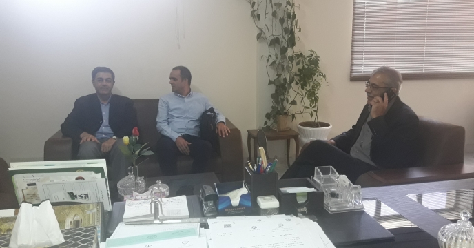 جلسه هم اندیشی مدیر استان اصفهان با مدیر امور حقوقی دفتر مرکزی 