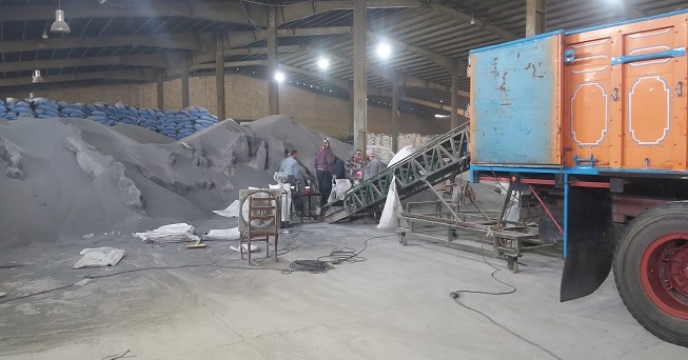 توزیع و حمل بیش از 1916 تن کود شیمیایی در تکاب طی ۷ ماهه نخست سال ۱۴۰۴