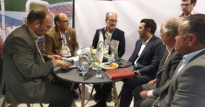 بازدید رئیس سازمان جهاد کشاورزی خراسان جنوبی از غرفه شرکتهای تولیدکننده کود در نمایشگاه فرصتهای سرمایهگذاری ایران و افغانستان بازدید رئیس سازمان جهاد کشاورزی خراسان جنوبی از غرفه شرکتهای تولیدکننده کود در نمایشگاه فرصتهای سرمایهگذاری ایران و افغانستان