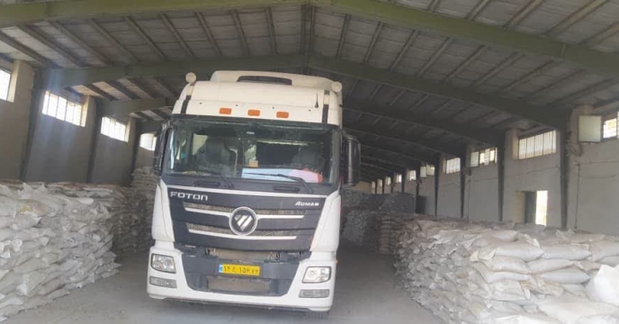 توزیع ۳۲۲ تن کود اوره در شهرستان رودان با صدور ۳۵۰ حواله الکترونیکی در ابتدای سال1405