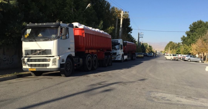 تخلیه مقدار 72 تن اوره  ارسالی از  کرمانشاه در انبار سازمانی آذربایجان غربی