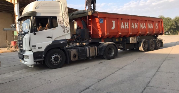 تخلیه مقدار 25 تن  کود سوپرفسفات تریپل ارسالی از بندر عباس  در انبارسازمانی آذربایجان غربی