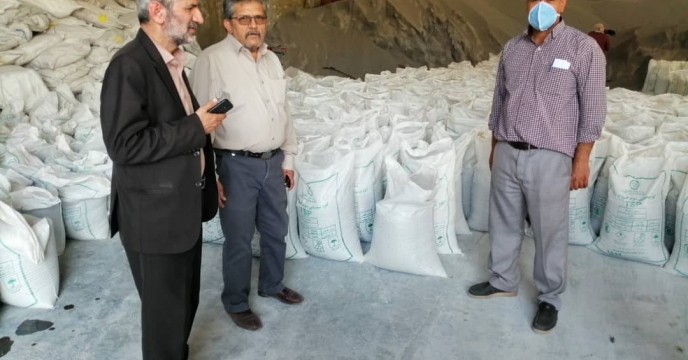 بازدید  مدیریت شرکت خدمات حمایتی کشاورزی استان فارس  از انبار های سازمانی