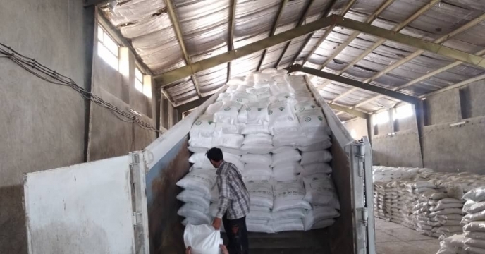 تأمین و حمل ۱۷۵ تن کود شیمیایی اوره از مبدا عسلویه به استان لرستان