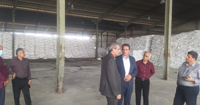 بازدید مدیر امور ماشین ها و ادوات کشاورزی و معاون امور ماشین آلات شرکت خدمات حمایتی کشاورزی از انبار سازمانی بندر عباس